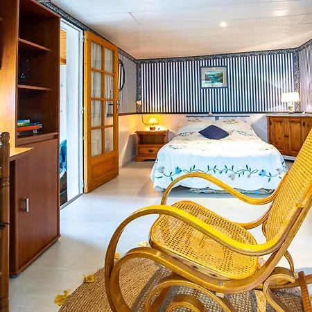 Entre Plages A 2kms Et Foret Holiday home