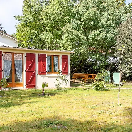 Entre Plages A 2kms Et Foret Holiday home *